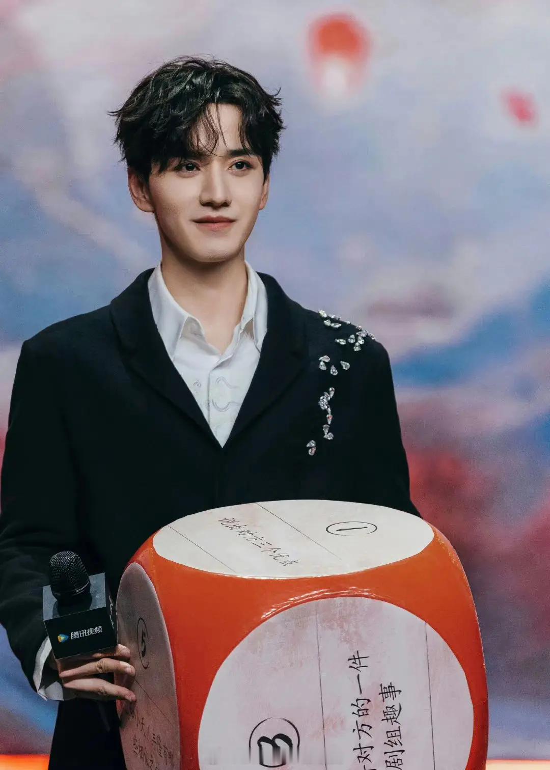 王弘毅演技挺好的啊，为什么演不上男一？ ​​​
