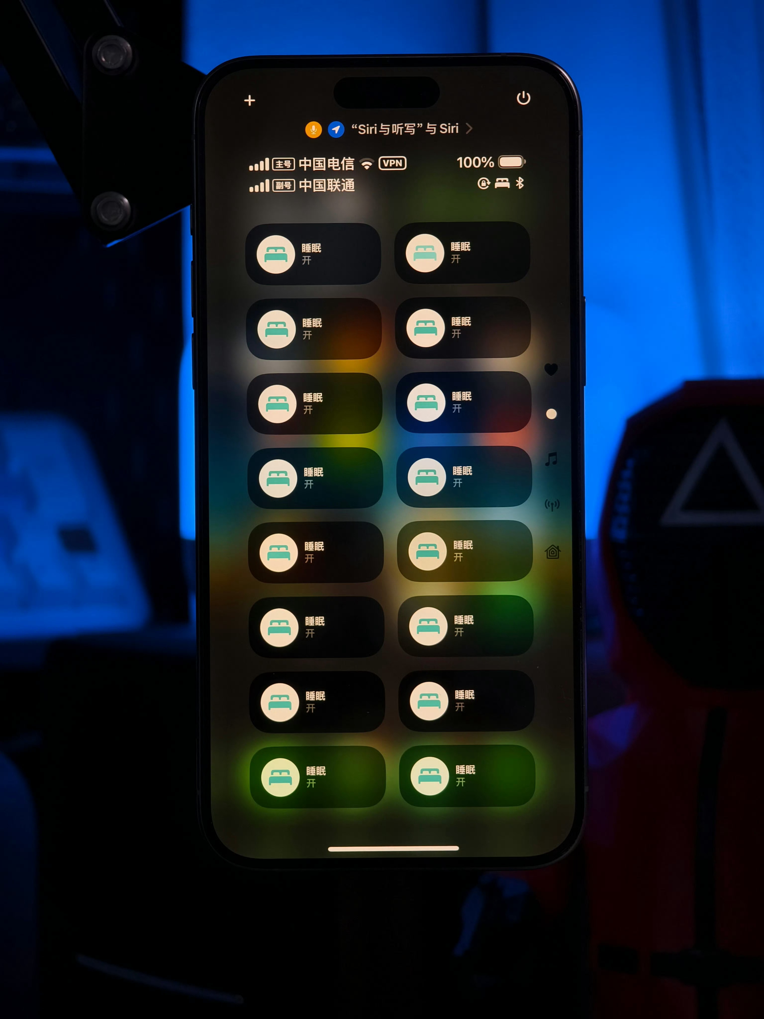 床铺好了，大家一起睡觉吧！晚安，兄弟们