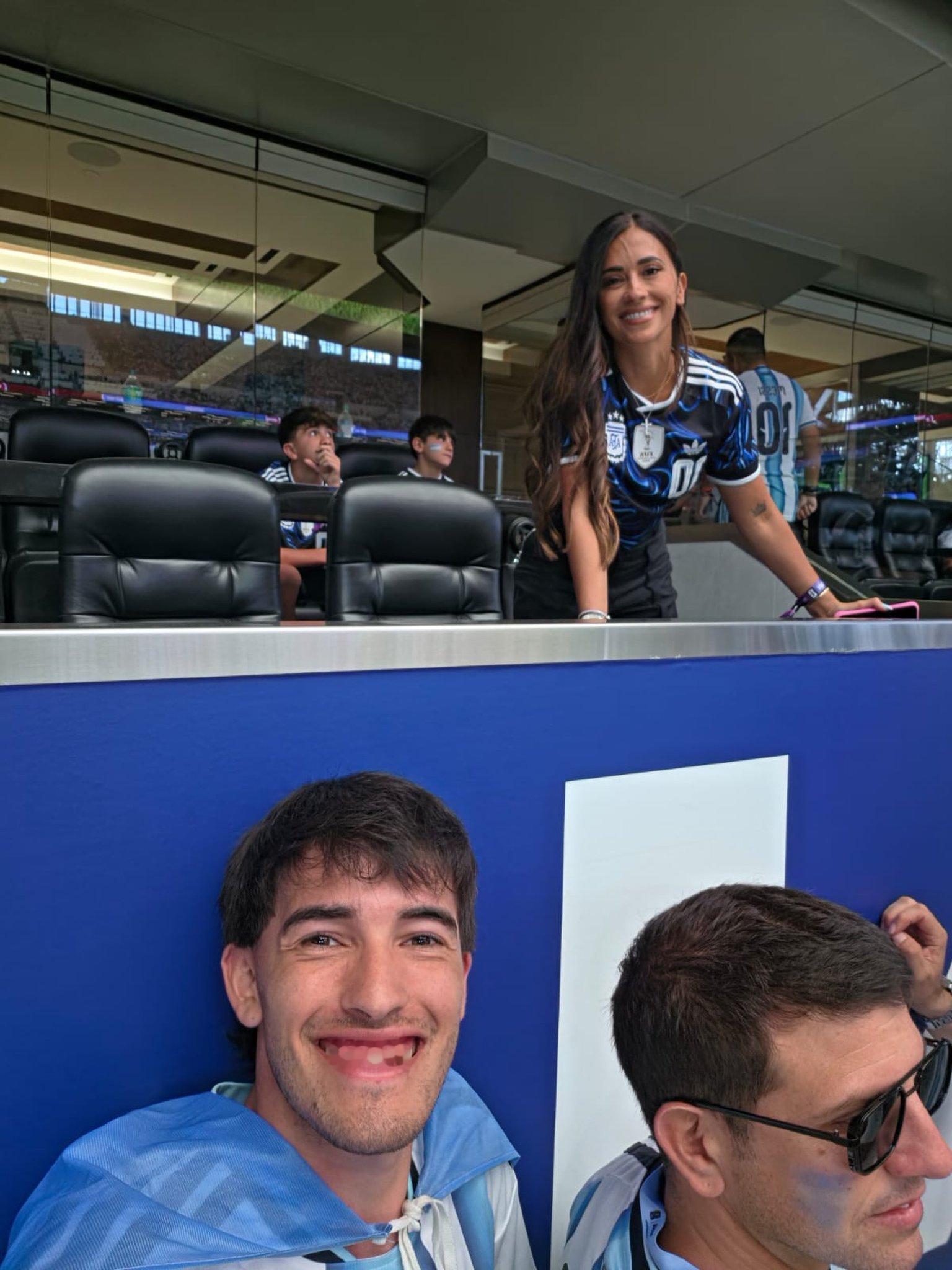 🤳😁 