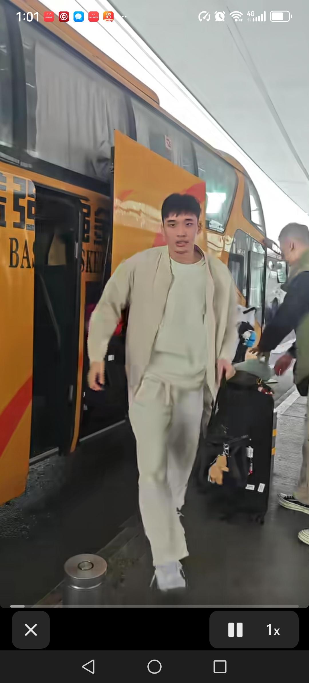 今晚CBA有6场大战。有好几场有可能客场作战球队掀翻主场作战的球队。例如，上海将