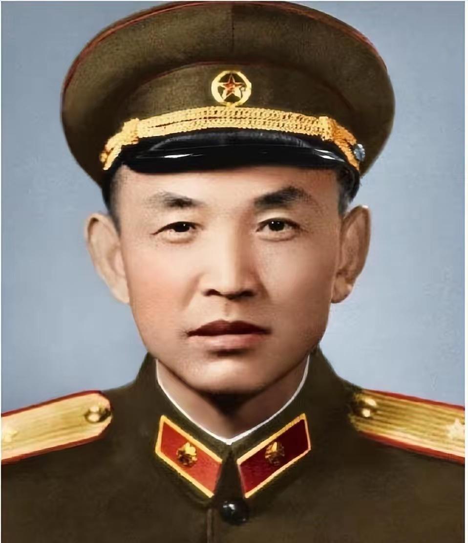 他是开国少将￼￼￼。1938年弃暗投明参加八路军，同年入党￼￼￼。解放战争转战东