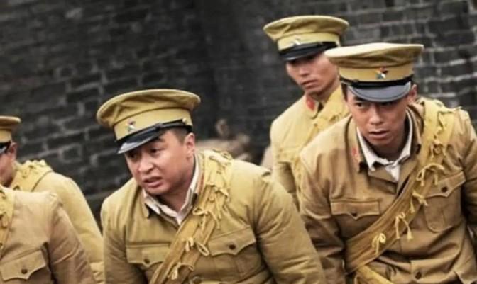 1943年春天，居住在河北霸县高庄的村民李杰，正扛着锄头准备去地里干活，走过一处