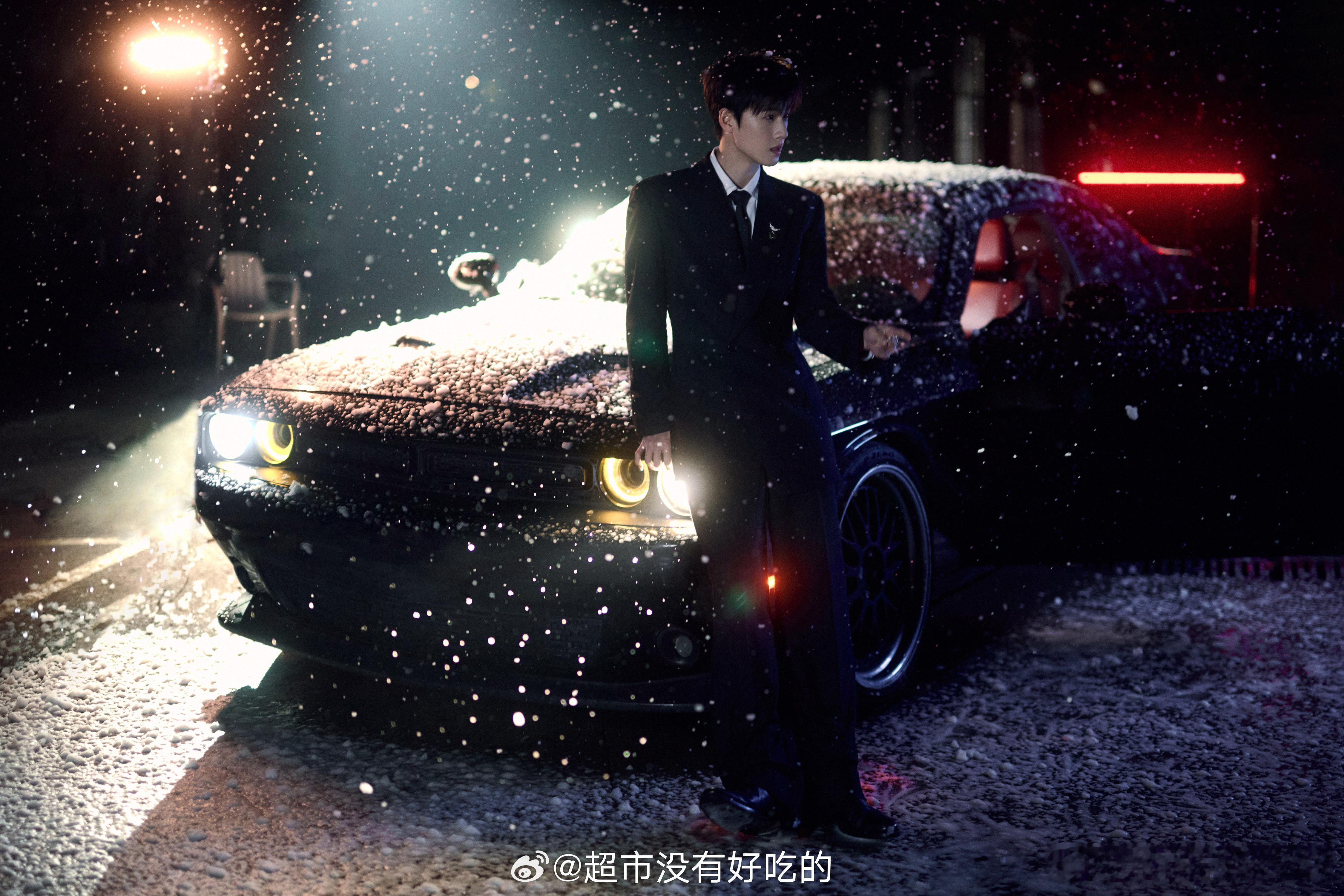 李昀锐星光大赏出图，冬至快乐，氛围感的神❄️ 