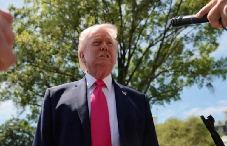 特朗普对“二谈”做出宣布
4月19日，美国总统特朗普突然宣布，因所谓“安全原因”