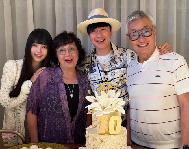 为什么老夫少妻很让人反感？没有爱情至上，只有“等价交换”

一个六十多岁的男人牵