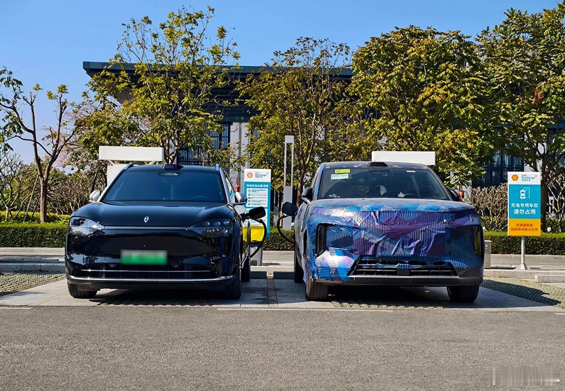 可能是比亚迪9系旗舰里那个SUV的伪装照片，不知道正式的名字最后会叫什么，但这体