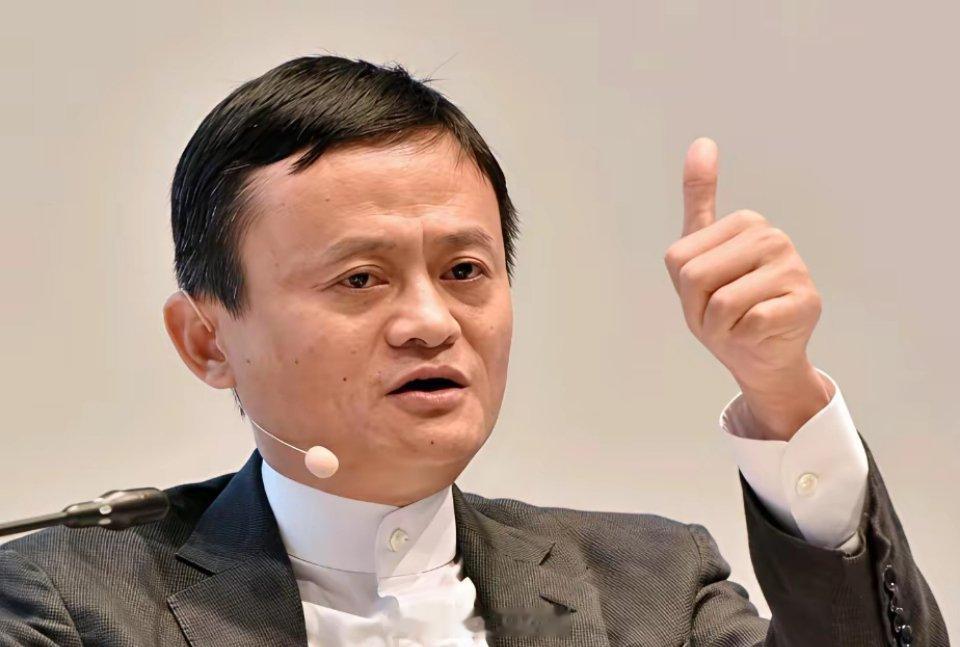阿里巅峰时期市值能到8600亿美元，在当时的世界排名第六。那时候，英伟达的市值才