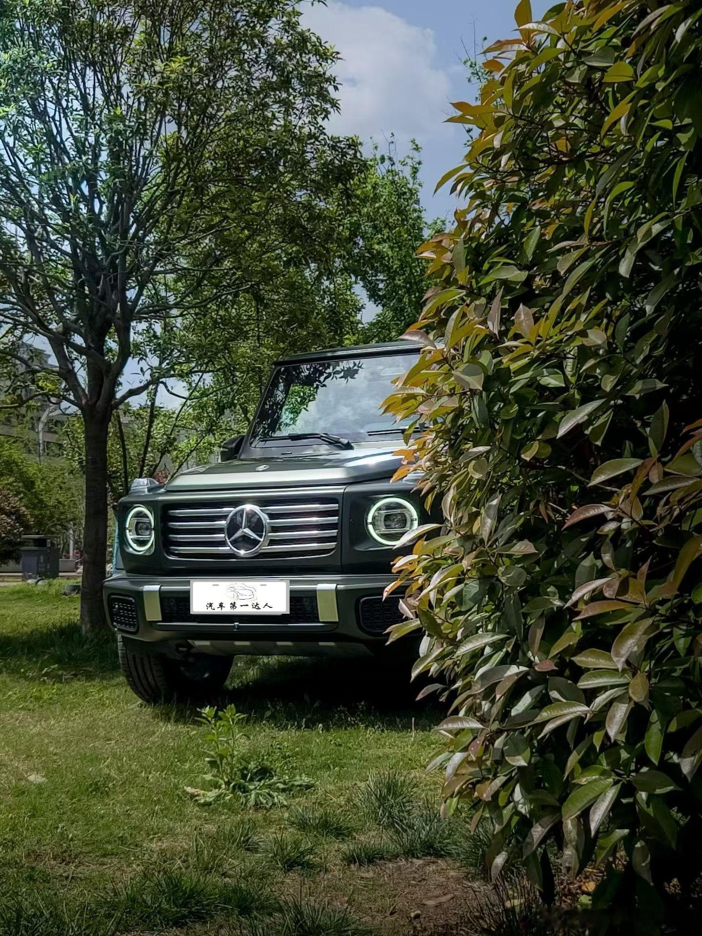 奔驰G500｜准新，26年，仅380公里｜哑光车衣，8万选装，哑光橄榄绿，稀缺配