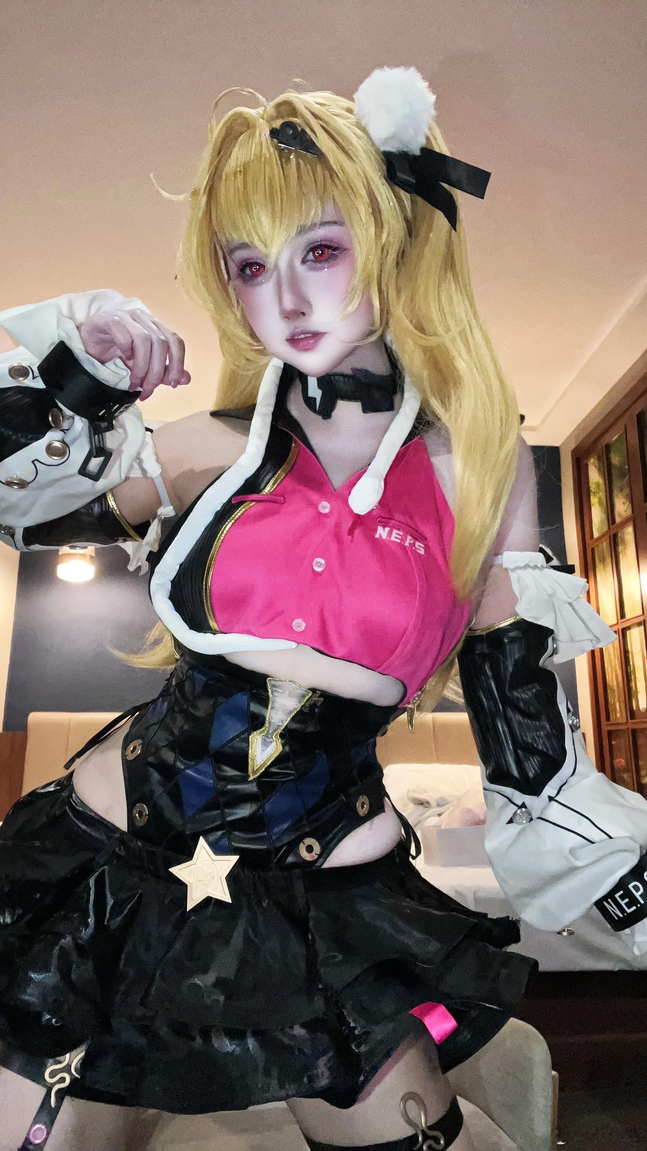 才不傻呢!cosplaycos绝区零希希芙绝区零