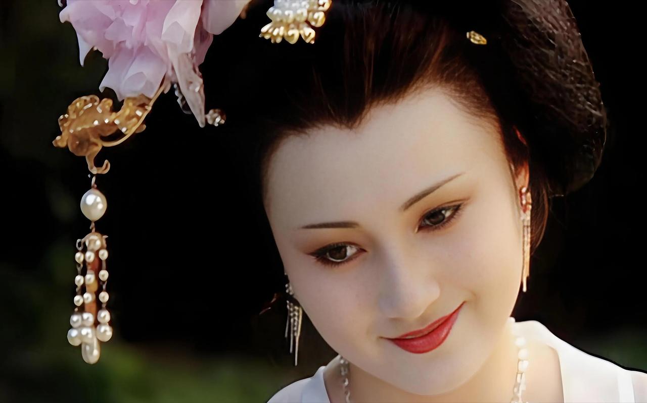 认认真真地给大家讲一下杨贵妃的历史，估计要分个三篇的样子讲完，如果大家没有这个耐
