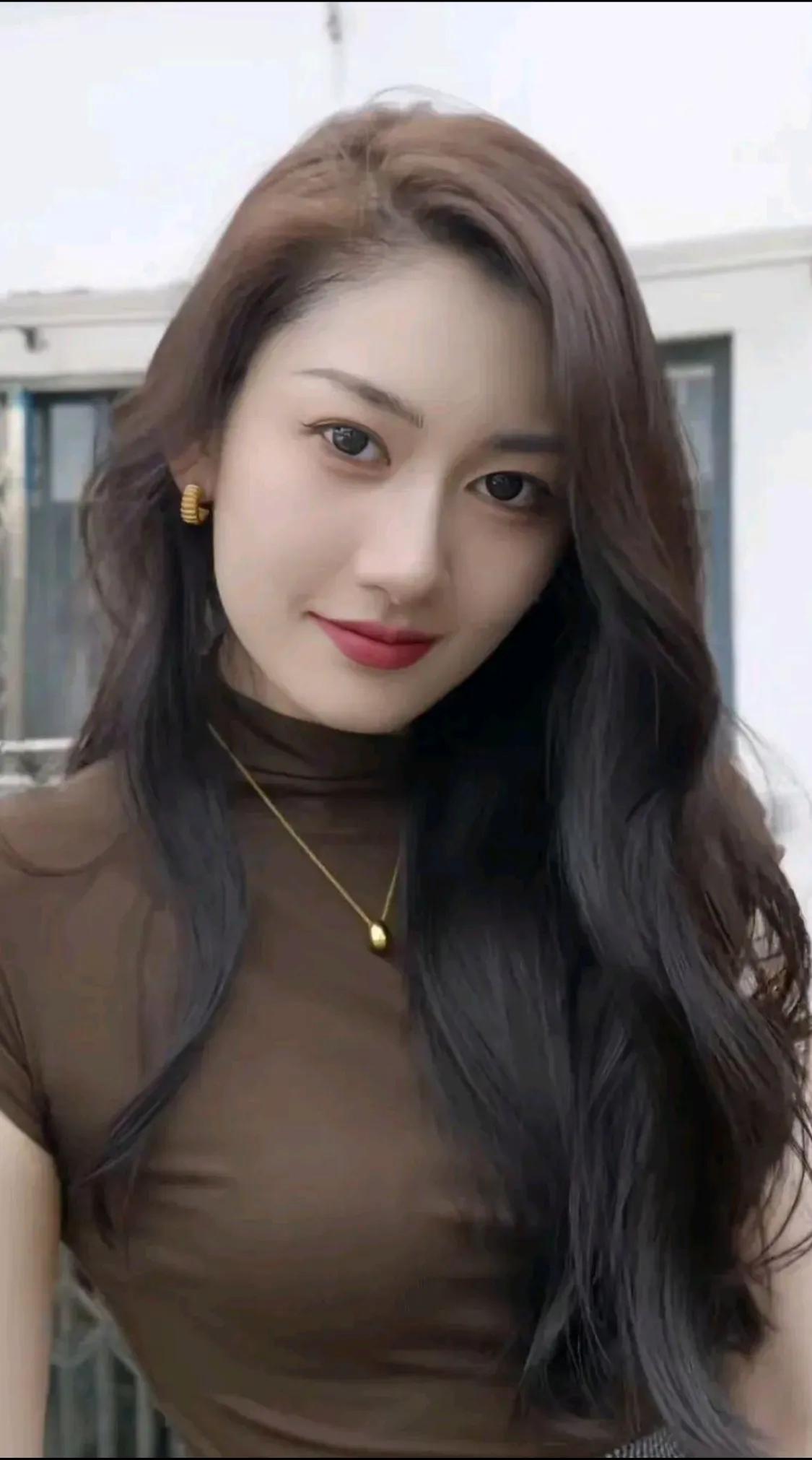 生活已经够累了，如果结婚不能给人力量反而产生消耗，那么爱的意义何在呢？所以，结婚