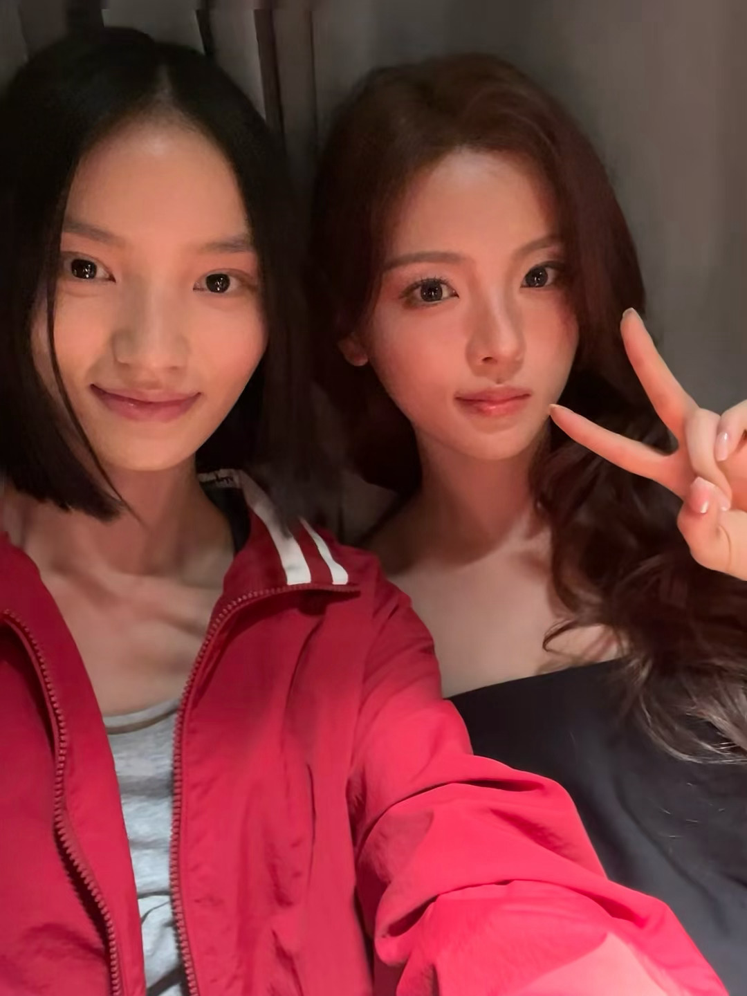 超越在巴黎世家秀场合照[awsl]还有下班一转头被杨超越美到失语·杨超越巴黎世家