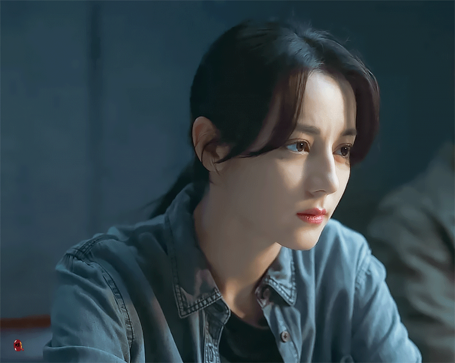 2025是迪丽热巴用演技说话的一年热巴今年把人物的多面性演得太透彻了 