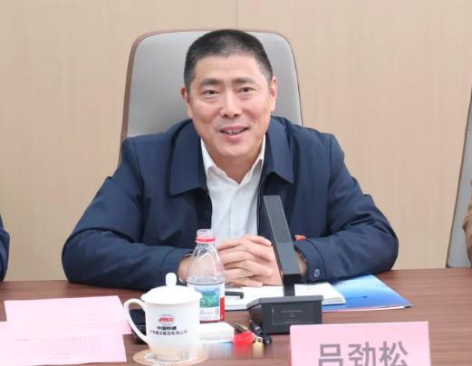 国铁播报【杭州地铁集团新任总经理已到位】据相关报道：杭州市交投集团董事、党委副书