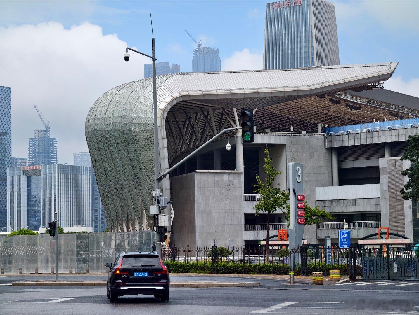 有点放晴了的意思，咱晚上见吧朋友们北京国安北京国安[超话]  ​​​