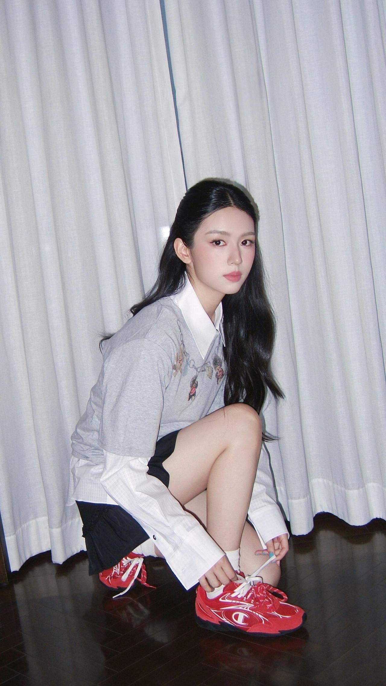 美腻的女孩[兔子]~
周也