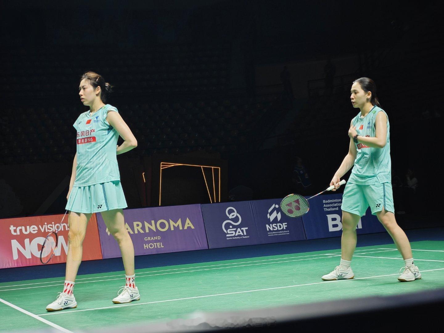 女双 半决赛 库苏马(5) / 梅丽莎 11-21 21-16 15-21 鲍骊