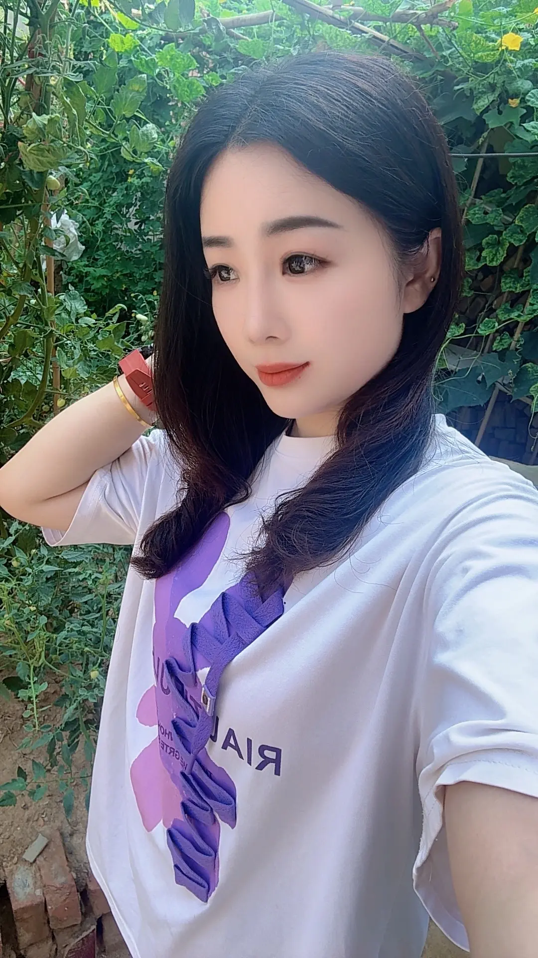 我现在不光不结交新朋友，很多老朋友我都不联系了。突然发现朋友没有了，很...