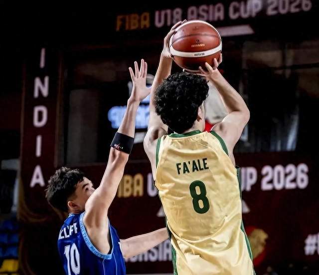 U18男篮收获亚军，澳主帅：这是近十年最强中国队，赢得并不轻松