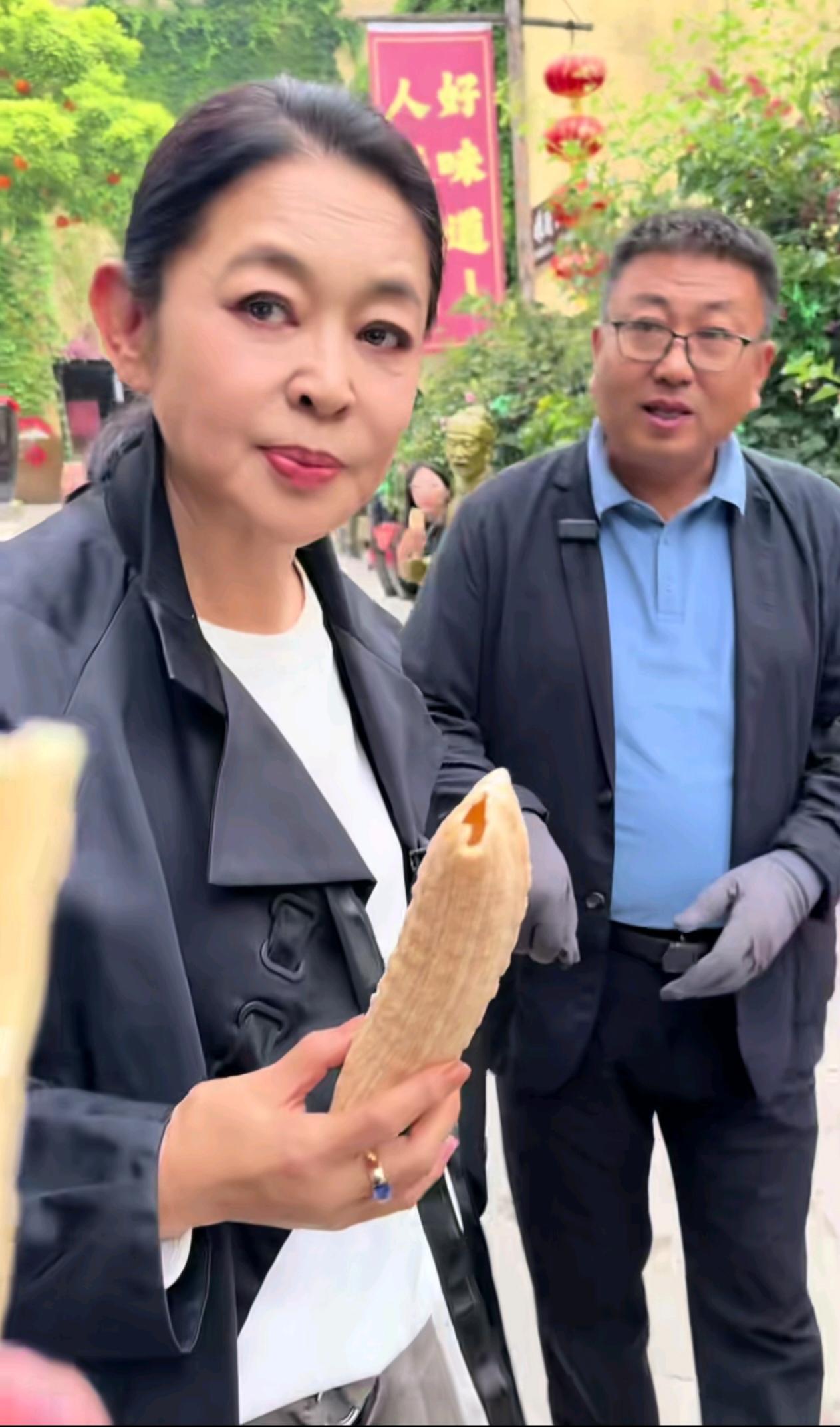 2026年5月25-26日，倪萍老师现身山西晋城司徒小镇游玩的画面，感触很深。