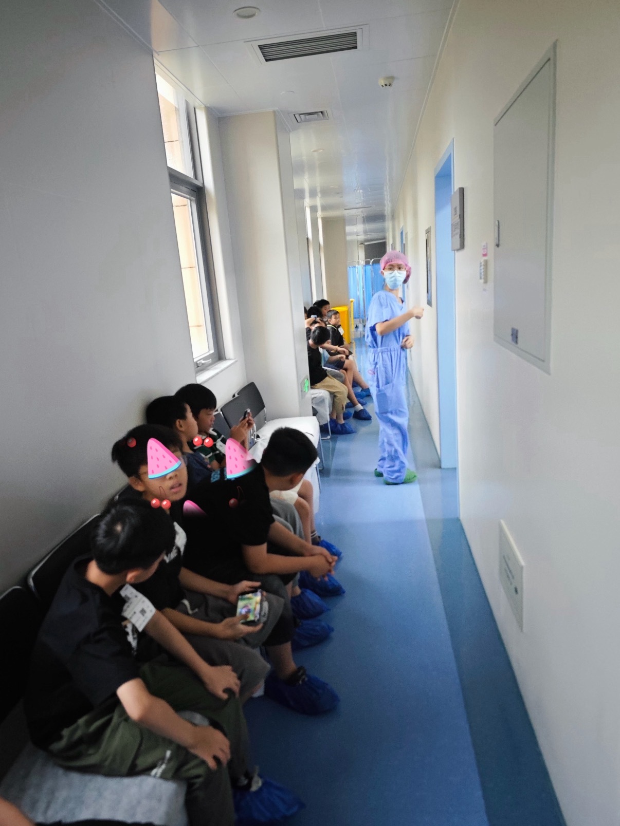 医生提醒包皮要不要割得看具体情况现在很多家长真的跟风上头，一窝蜂带娃割包皮！孩子