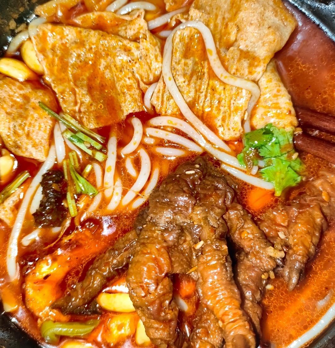 今天晚饭吃螺蛳粉 大家晚饭都吃了啥？[思考][二哈] ​​​