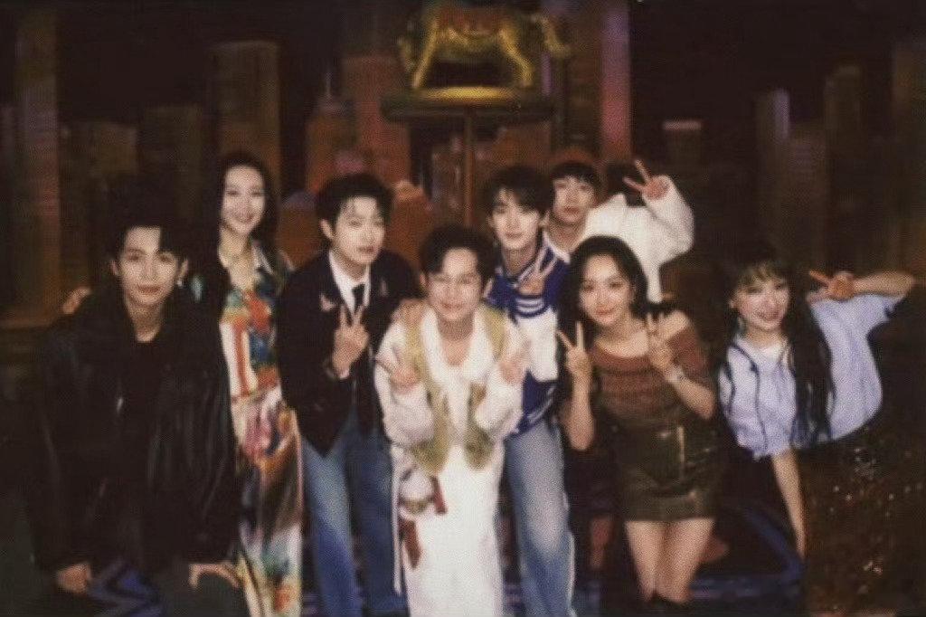 你好星期六大侦探组团来拜年你好星期六 新年综艺氛围感拉满！好六街侦探团集结，全程