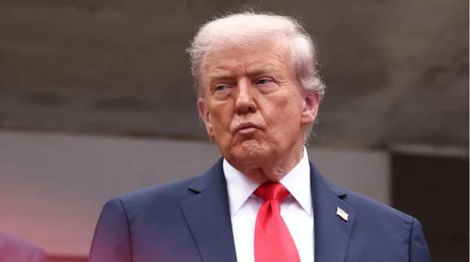 特朗普的特使威特科夫（Steve Witkoff）在达沃斯世界经济论坛 side