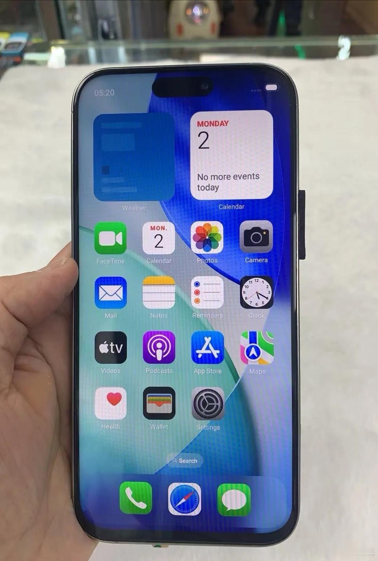 伪装成iPhone17Pro的山寨产品出现  这就是山寨机，甚至不是魔改的版本…