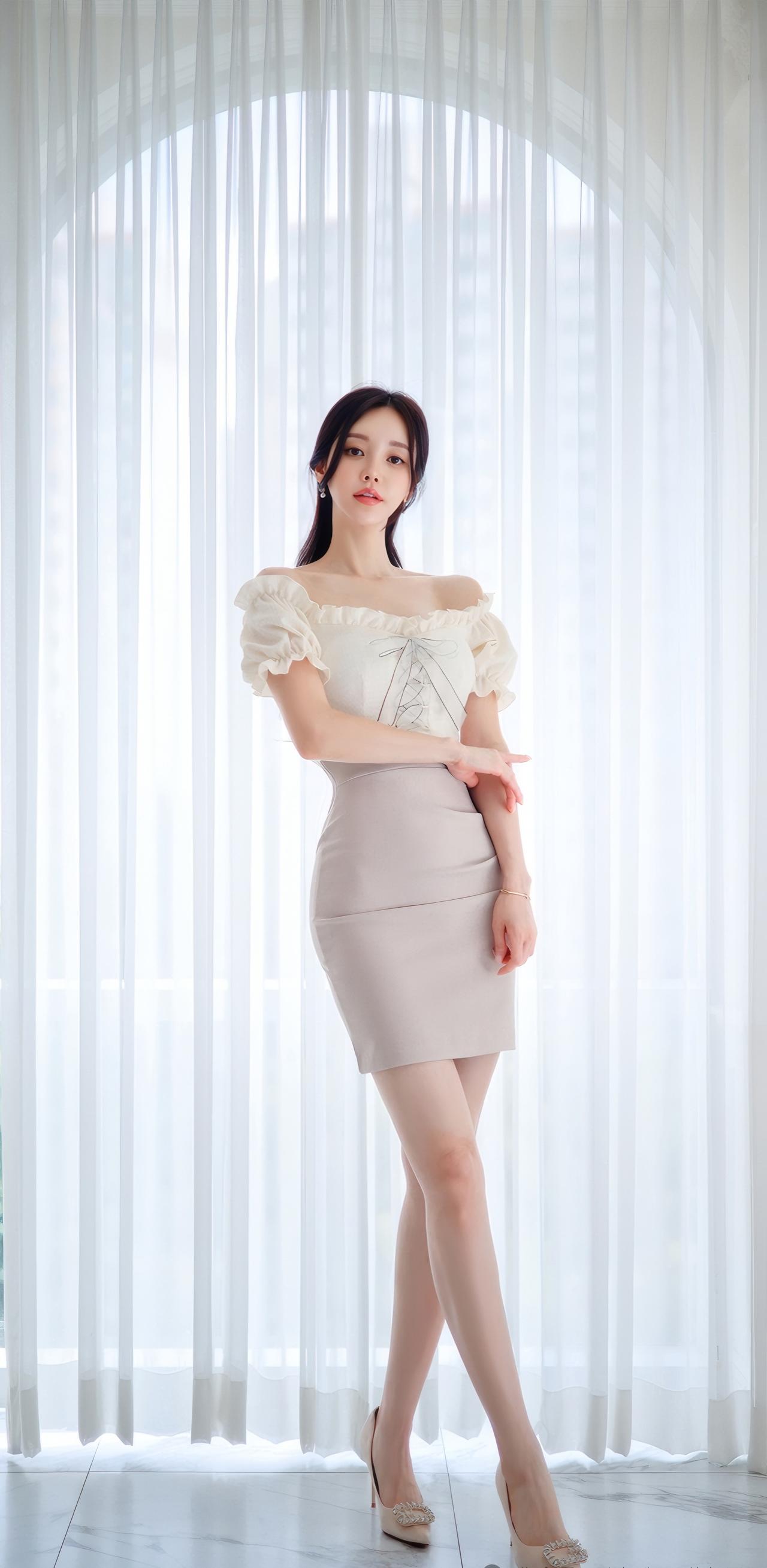 优雅法式风，蕾丝连衣裙，复古优雅，尽显女性魅力。