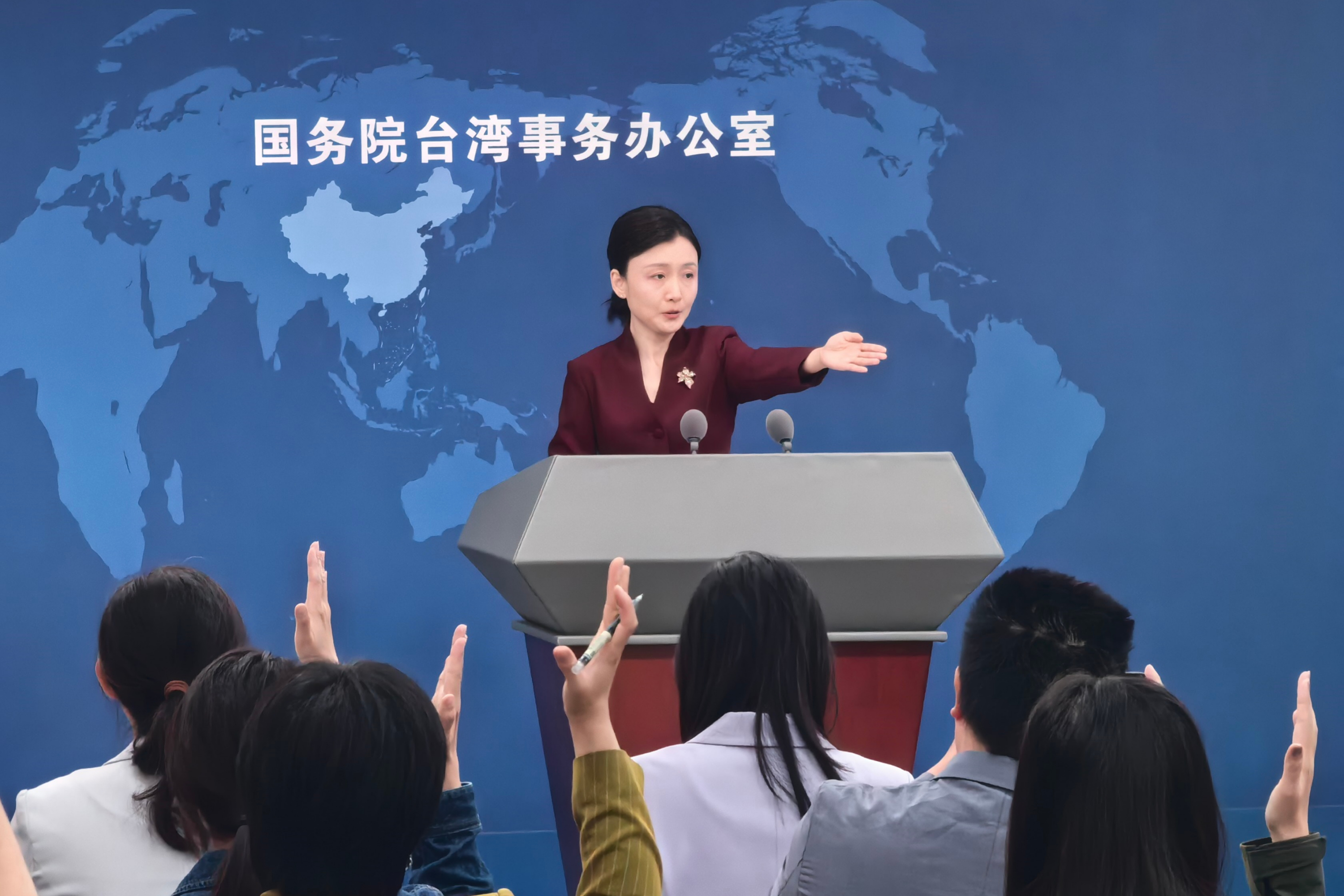 #国台办欢迎两岸同胞为两制台湾方案建言#  【国台办：欢迎两岸同胞为“两制”台湾