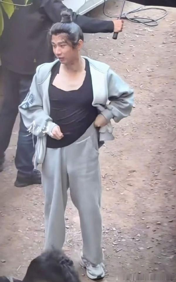 《两日十五斤》 