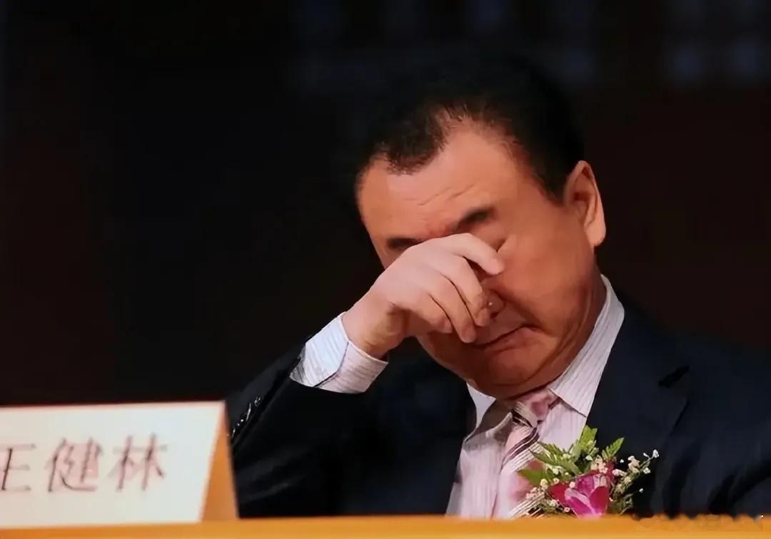 巨舰的黄昏：王健林最终失去了万达清明之前，万达悄无声息地完成了一笔600亿的项目