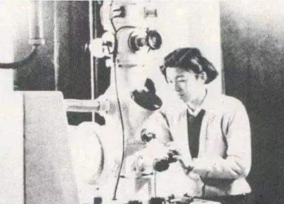 说起两弹一星，咱们大多数人都能说出几位功勋卓著的男科学家名字，可很少有人知道，在