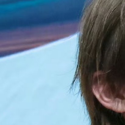 0000晏孝捷在二中很有名，尤其是高二年级，有名在成绩好、背景硬、长得帅且会玩。