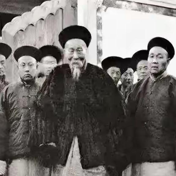 甲午战争失败后，假如清政府死不投降，拒不赔款，结果将是怎样？
 
别被“宁死不屈