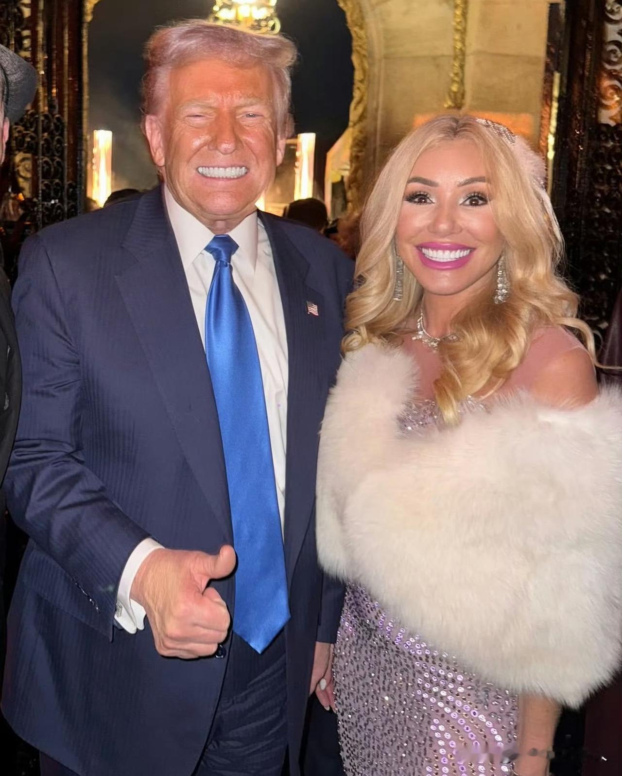 哇！开眼了！
特朗普刚刚在庄园里举行了盛大的私人party，名媛们都到齐了……8