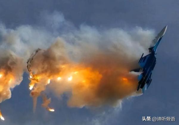 最坏情况发生，美军舰载机在沿海被击中，白宫意识到大国出手了！
 
当地时间3月2