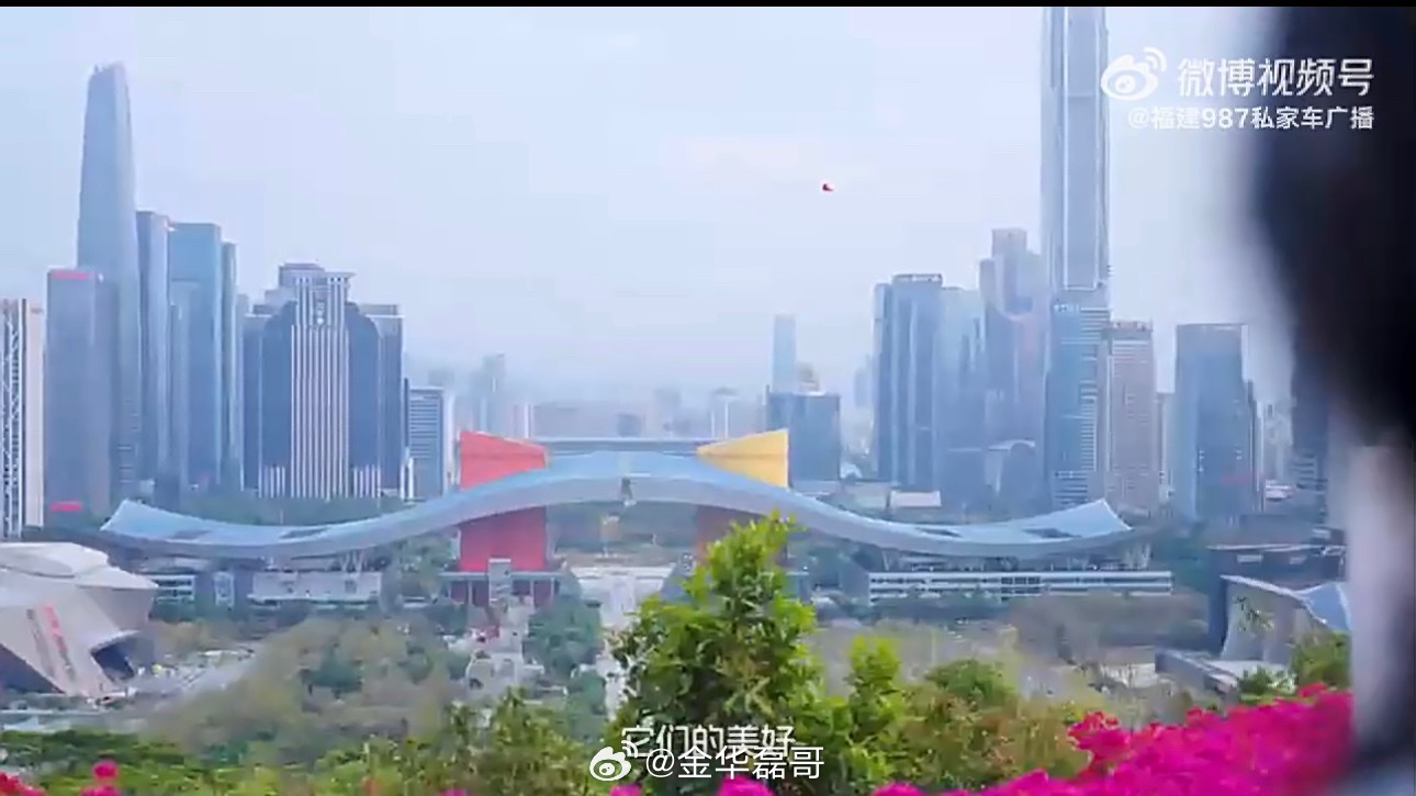 深圳女建筑师智造好房子新时代的建筑，不止有钢筋水泥，更有智慧与热爱。00后女生用