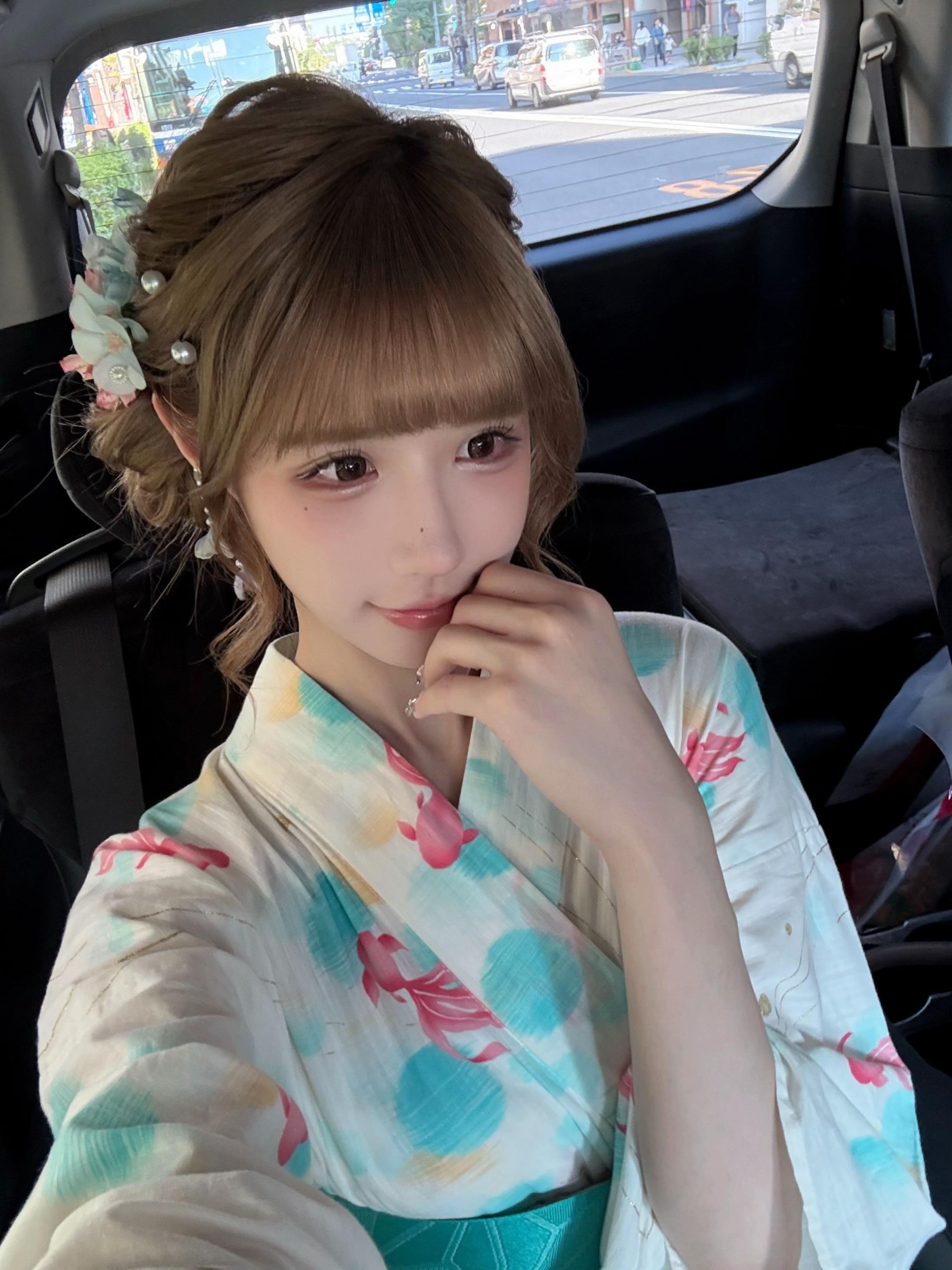 在发什么呆ᐞ･֊･ᐞฅ