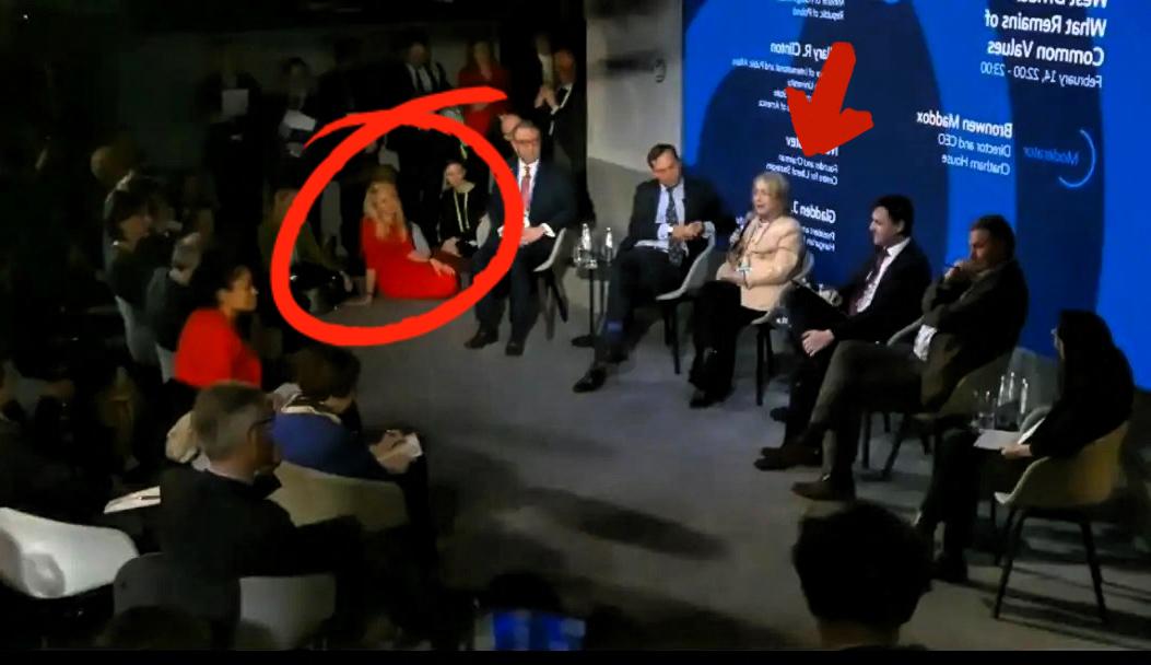 希拉里彻底急眼！

撕破脸大骂特朗普：无耻到了极点🔥

2026慕尼黑安全会议