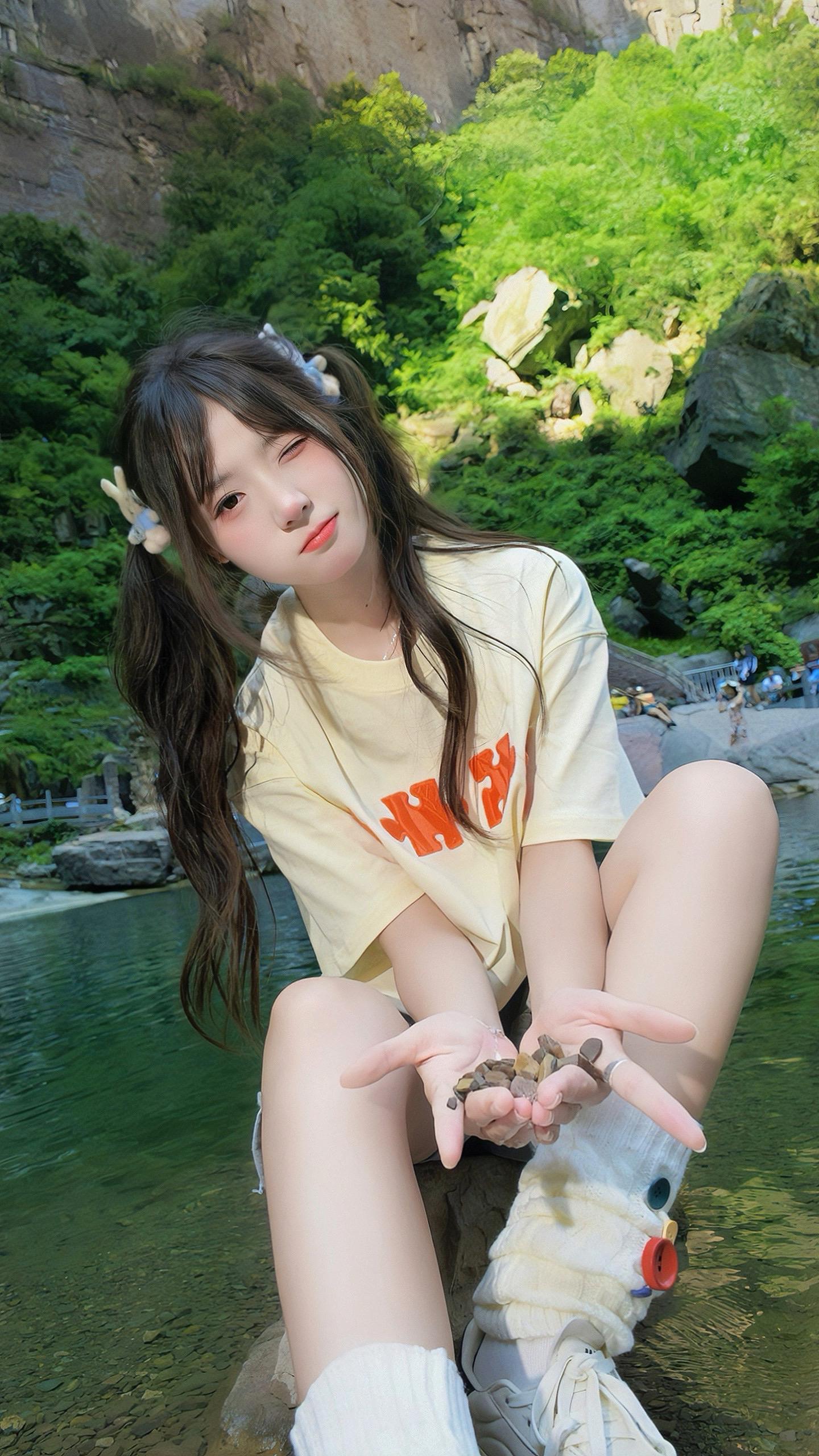 这个夏天那么热 我们早晚会熟的 八里沟的夏天是26度的天然空调