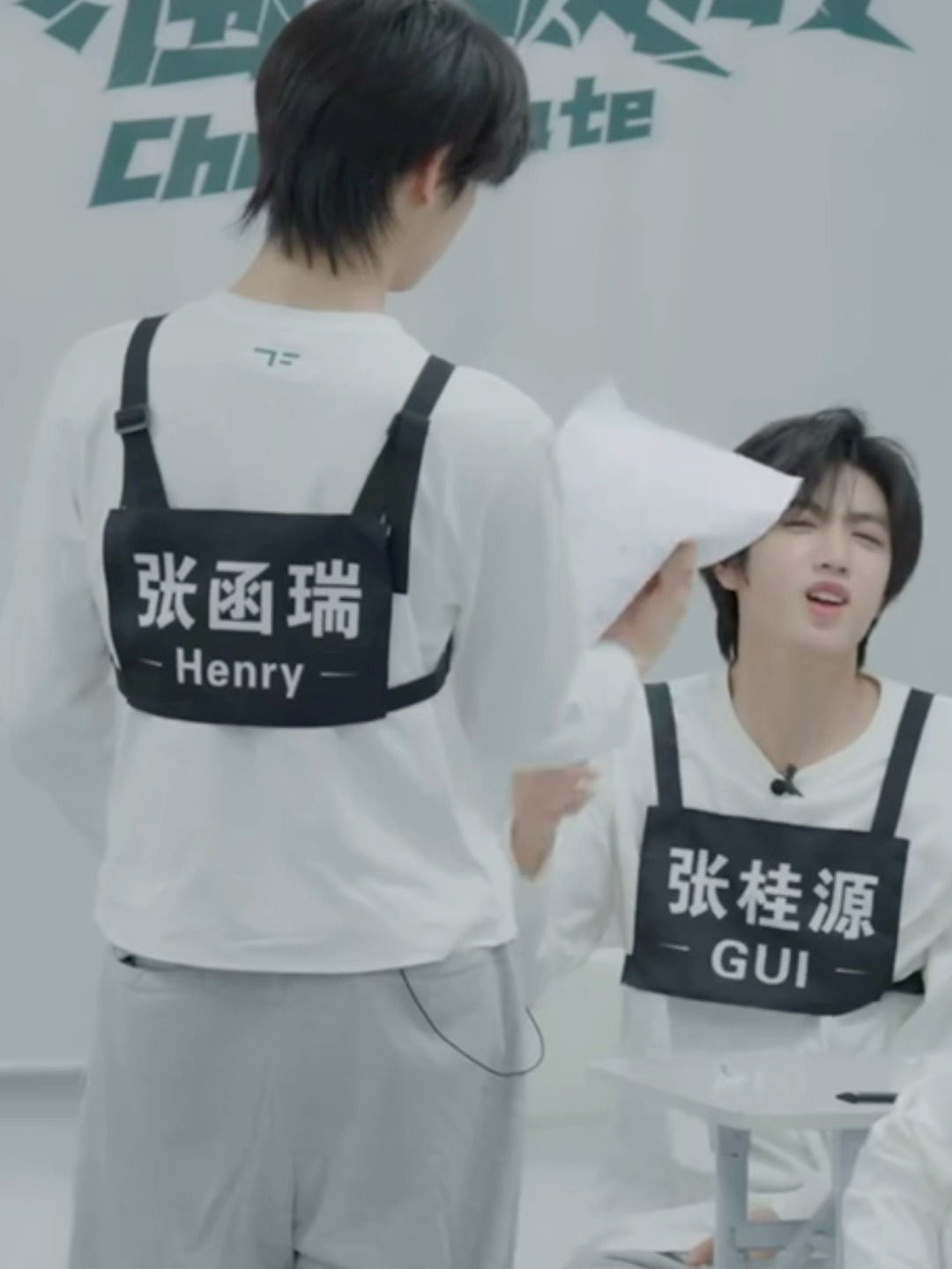 收试卷了 