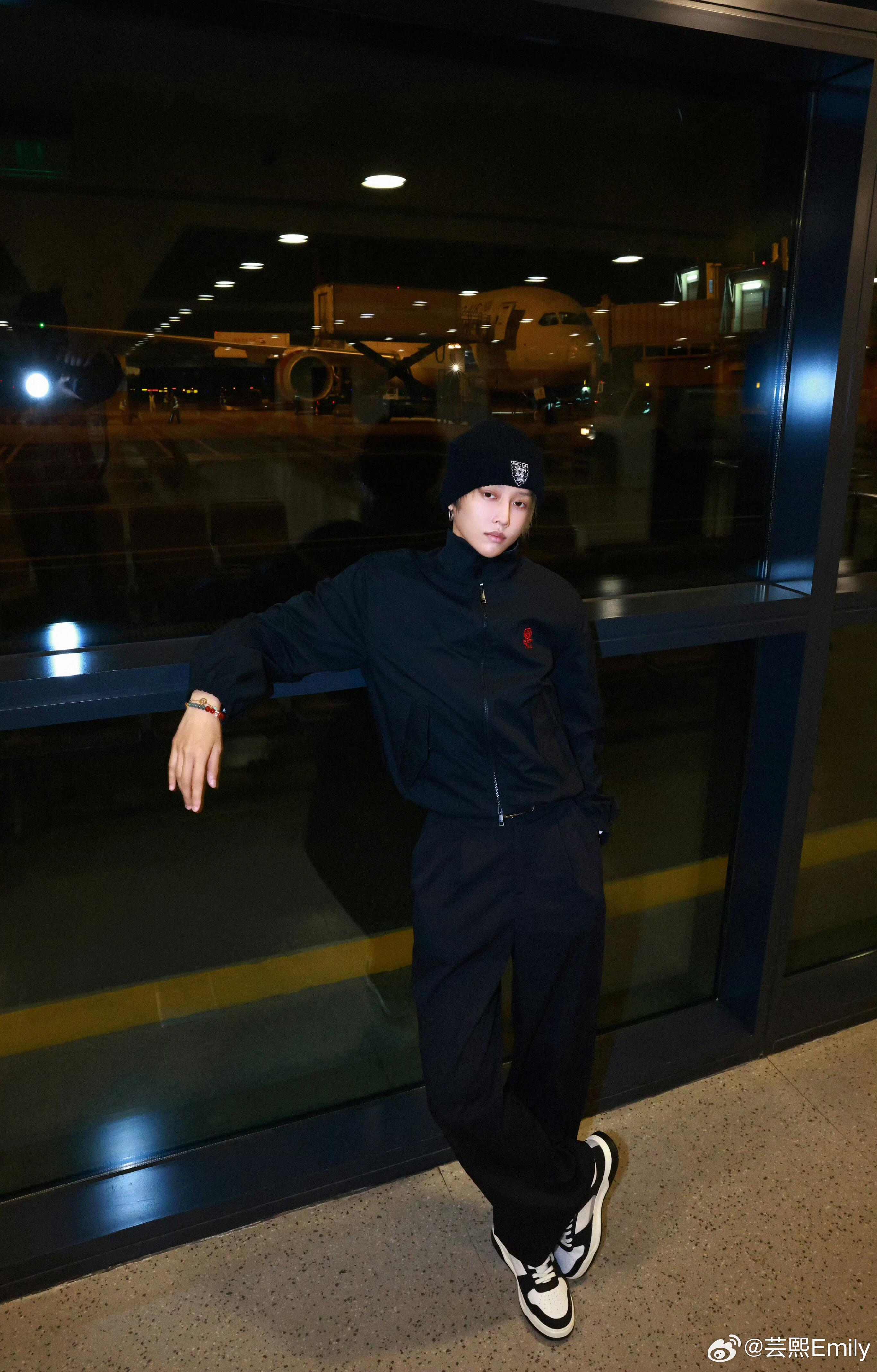 刘雨昕✖️ 肯迪文伦敦大秀出发刘雨昕肯迪文全球品牌大使身份出发品牌伦敦百年大秀，