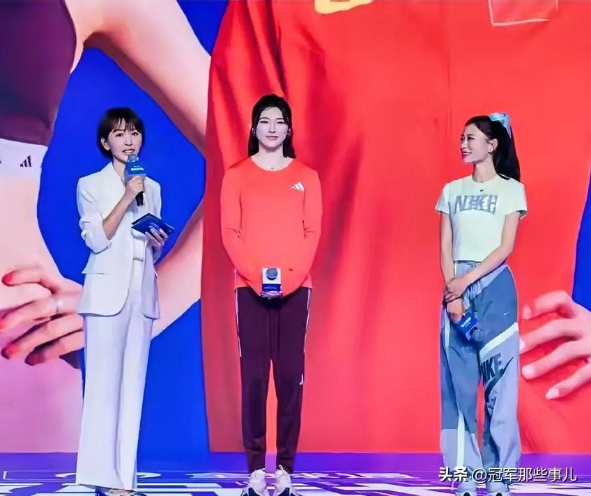 吴艳妮亮相北京逐马计划发布会，直言用成绩证明自己，退役后转型备战半程马拉松。
 