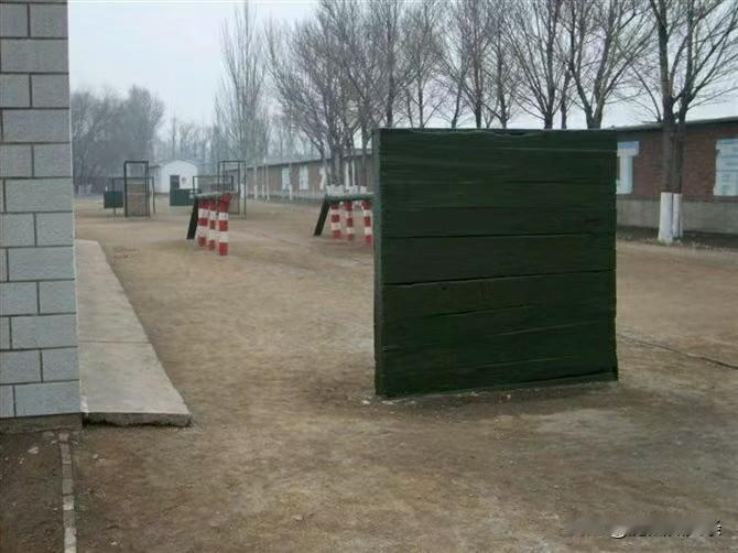 当兵十六年，2004年12月入伍，2020年退伍，选择转业安排工作，回来一年多了