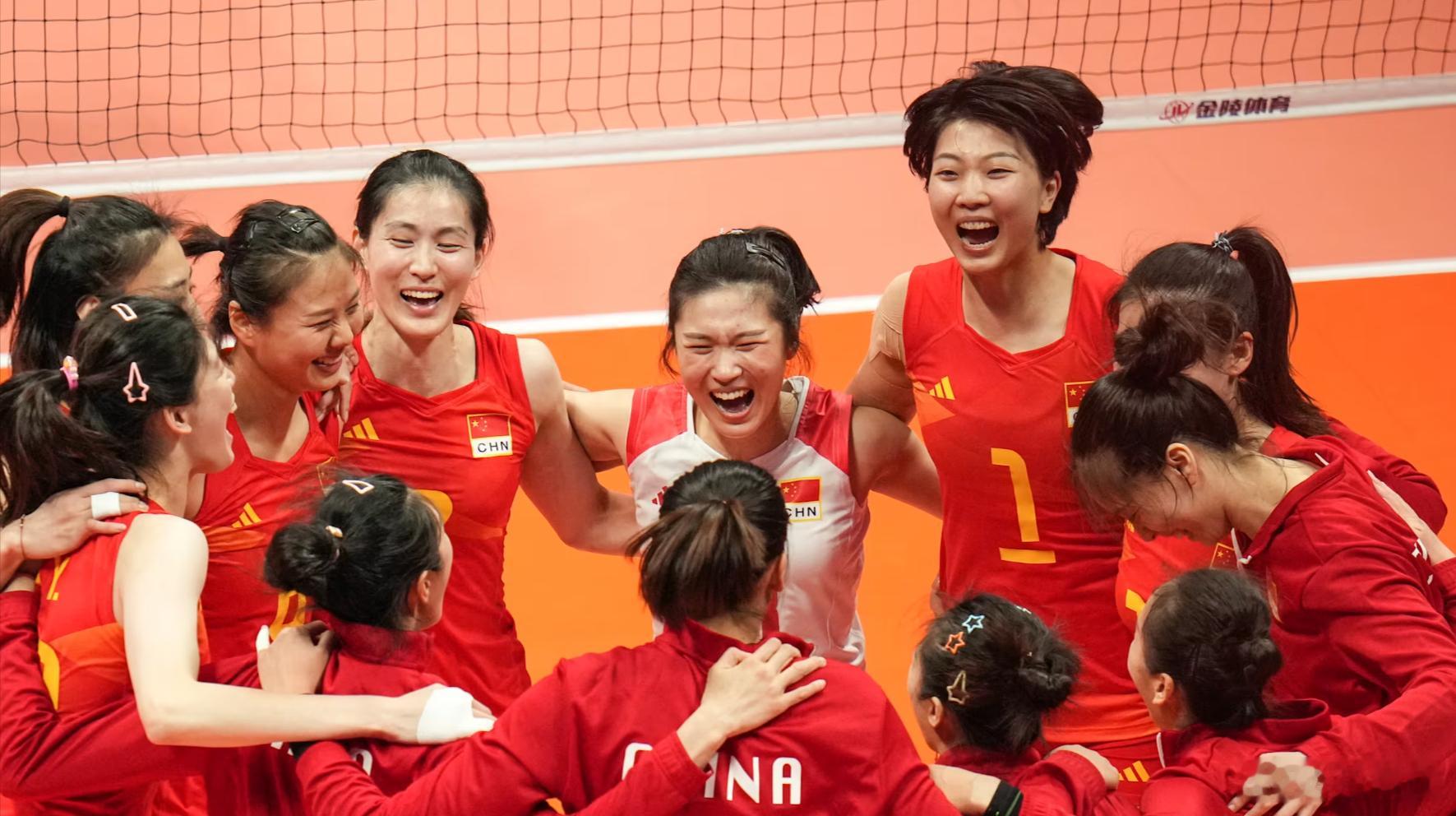 中国女排国际排坛动态根据上一届杭州亚运会排球项目的规定，每支队伍最多只能报名12