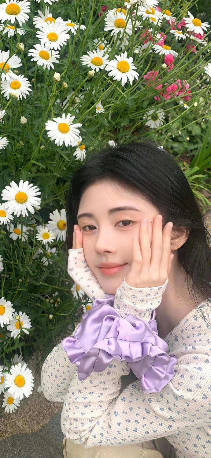 鞠婧祎 