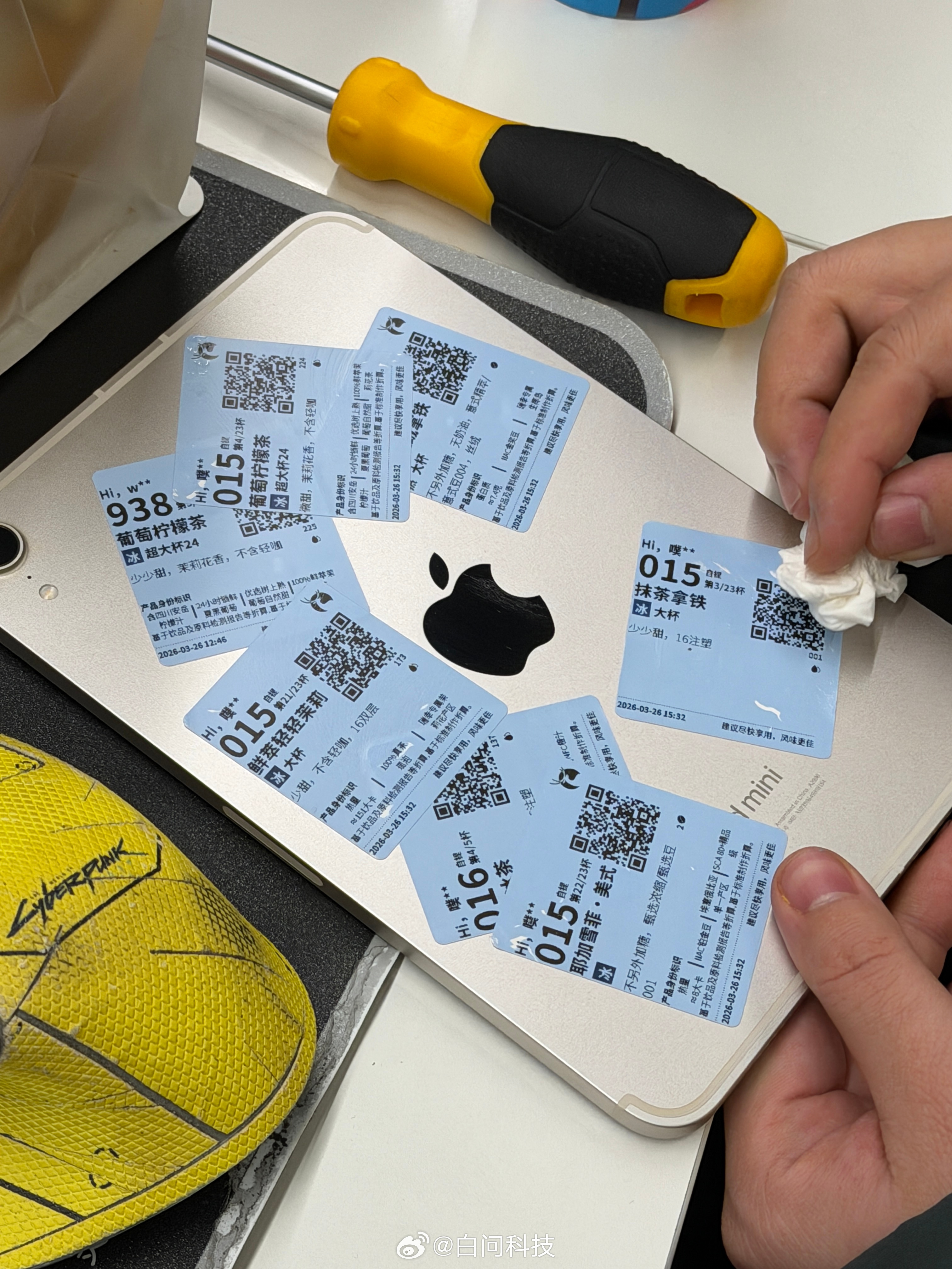 小伙伴说要装饰一下它的iPad