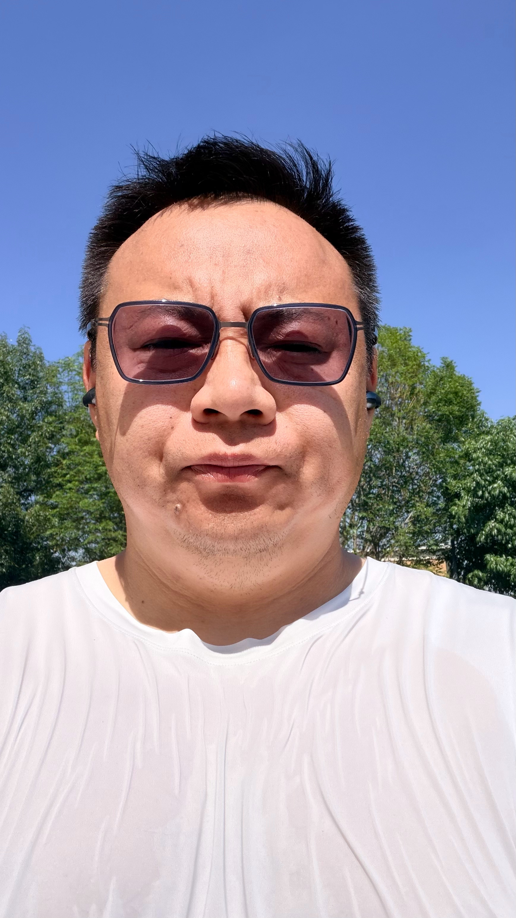 基本上把每个品牌适合大体重的缓震鞋都买了回来就跑吧 跑吧没有借口了试驾白嫖不去了